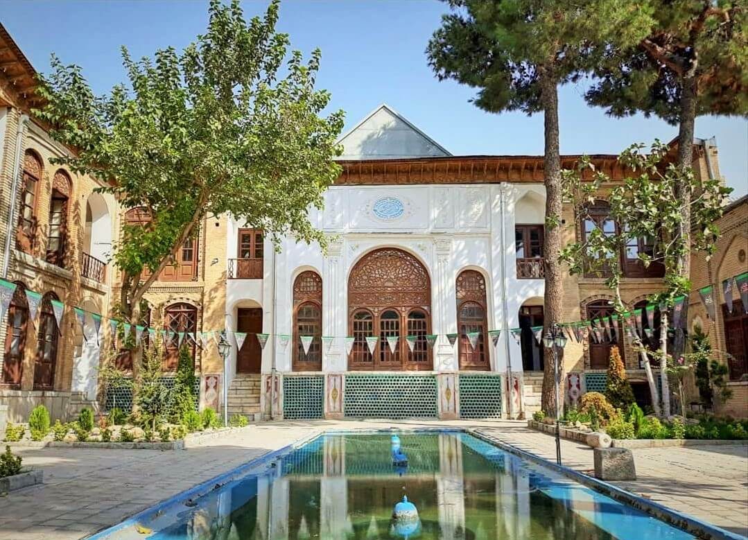 تکیه باشکوه بیگلربیگی